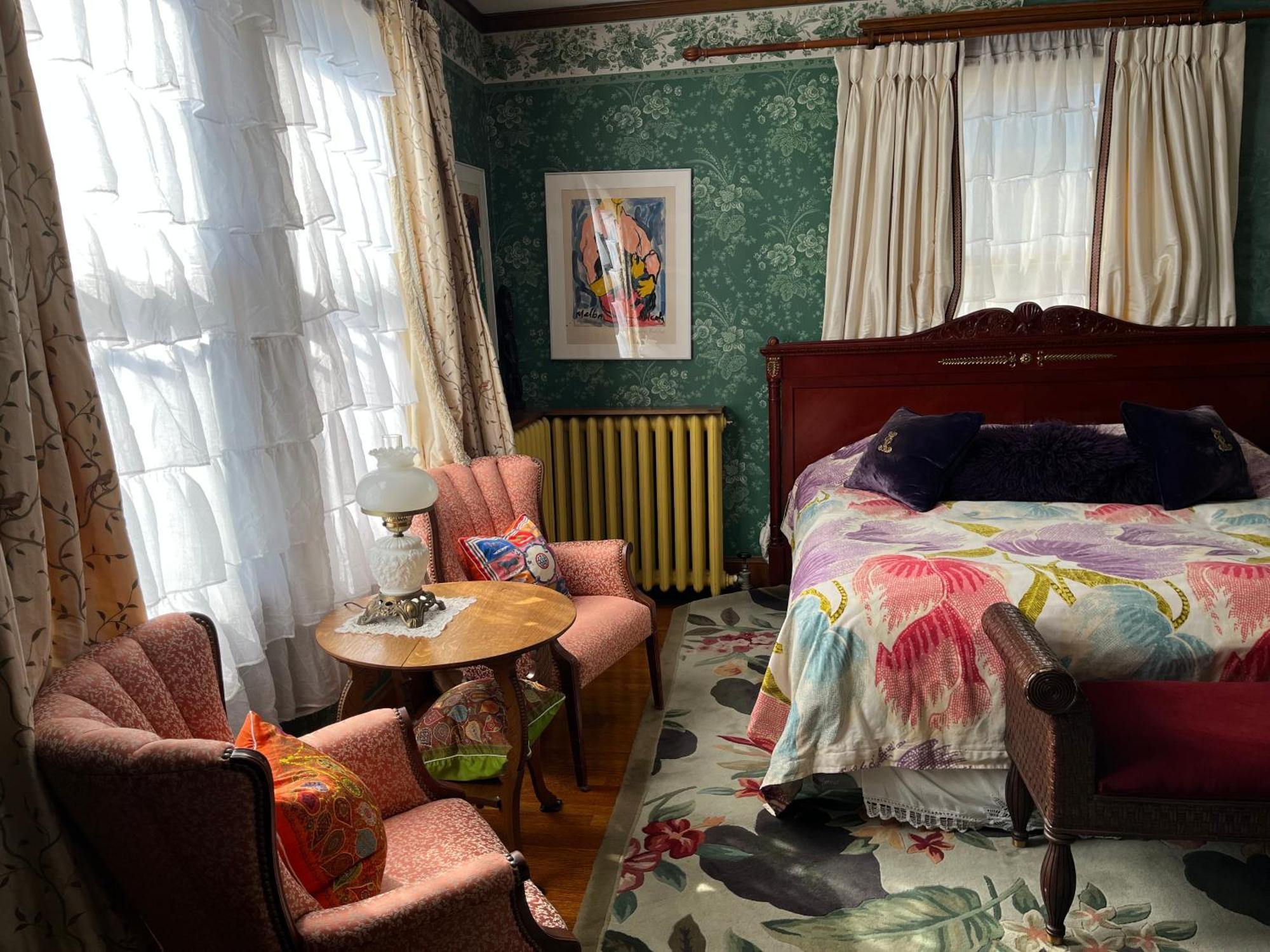 Munroe Inn Boutique Hotel Auburn Room photo